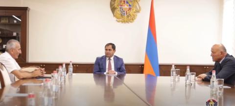 Ռազմիկ Պետրոսյանն ու Մելիքսեթ Պողոսյանն ազատվել են  ՀՀ պաշտպանության նախարարի խորհրդականի պաշտոններից