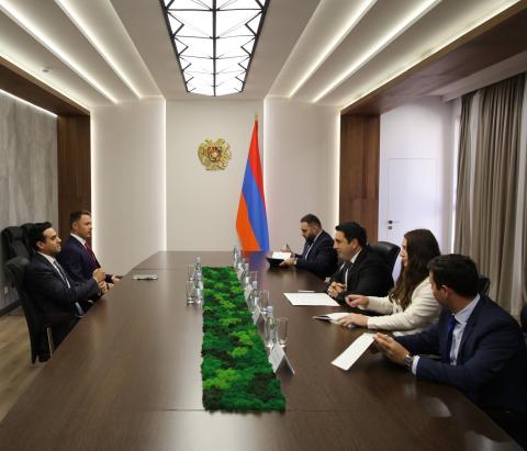 Ալեն Սիմոնյանն ԱՄՆ Կոնգրեսի անդամի հետ քննարկել է TRIPP-ին վերաբերող հարցեր