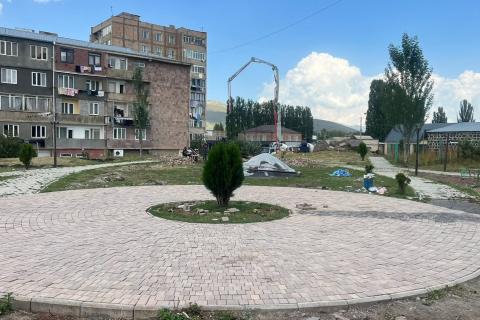 Հիմնանորոգվում է Սևան քաղաքի Պրահա-Վինոր այգին