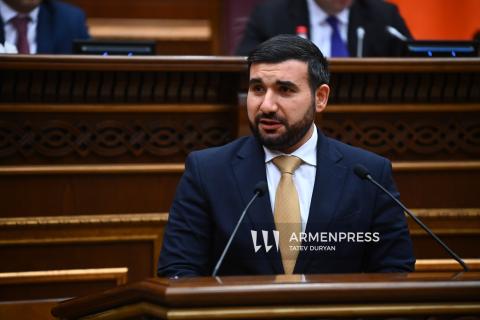 Ինքնահայեցումը քաղաքական գործչի համար պարտադիր բաղադրիչ է. Վահագն Ալեքսանյանն անդրադարձավ իր և Դավիթ Ղազինյանի մասնակցությամբ միջադեպին