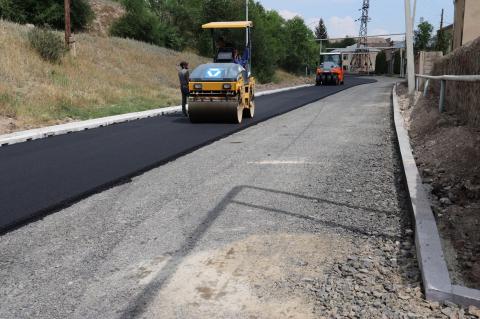 Հիմնանորոգվում է Գավառ քաղաքի Բարեկամություն փողոցը