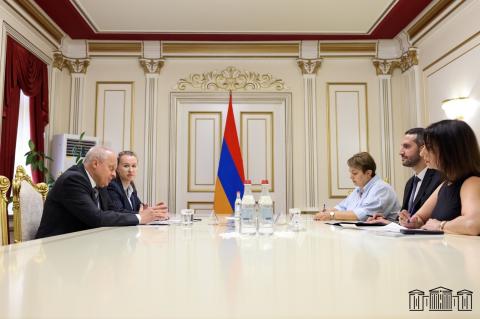 Armenian Parliament speaker meets Russian ambassador