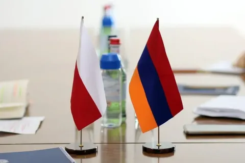 Հայաստանը 2027 թվականից Լեհաստանում ռազմական կցորդ կունենա