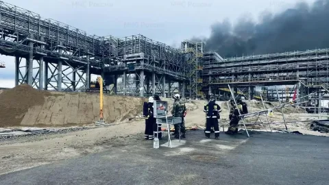 Жертвами пожара на Амурском газохимическом комплексе в РФ стали 15 человек