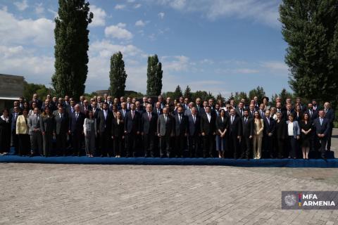 Գյումրիում մեկնարկել է օտարերկրյա պետություններում ՀՀ դիվանագիտական ծառայության մարմինների ղեկավարների տարեկան աշխատաժողովը
