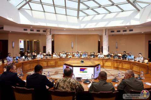 Armenian top general meets India’s NDC commandant
