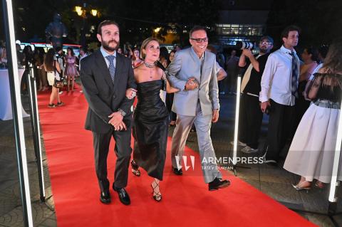 العرض الأول لفيلم المخرج هراتش كيشيشيان "ملعقة من الحب"-صور-