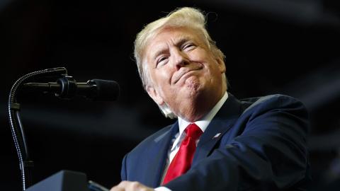Суд США приостановил действие указа Трампа о запрете “родильного туризма”