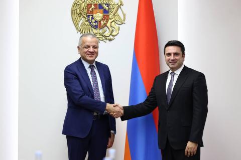 Security Council Secretary meets with EU envoy