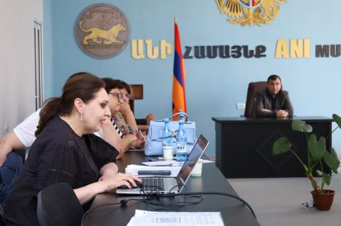 Իրազեկման աշխատանքային հանդիպումներ՝ Անիի համայնքապետարանի ավագանու անդամների համար