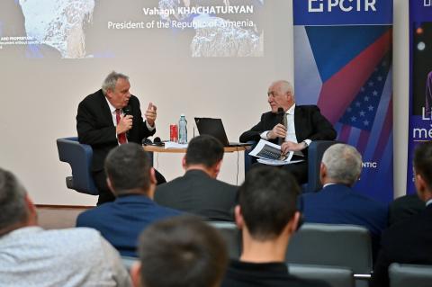 ՀՀ նախագահը բանախոսությամբ է հանդես  եկել Պրահայի ՑԵՎՌՈ համալսարանում