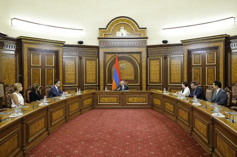 Վարչապետն ընդունել է «Հայաստանի Օքսֆորդի շրջանավարտների բիզնես ակումբ»–ի ներկայացուցիչներին