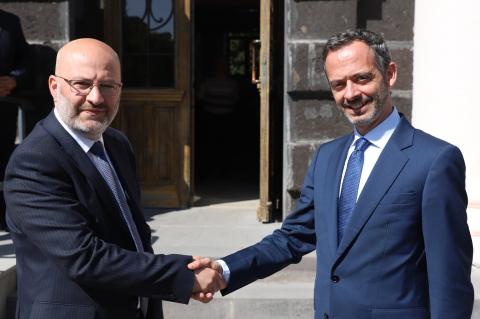 Շիրակի մարզպետը հանդիպել է ՀՀ-ում Ֆրանսիայի նորանշանակ դեսպանին
