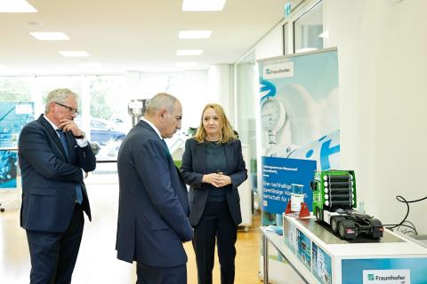 Վարչապետն այցելել է Ֆրաունհոֆերի ջրածնի կիրառական կենտրոն