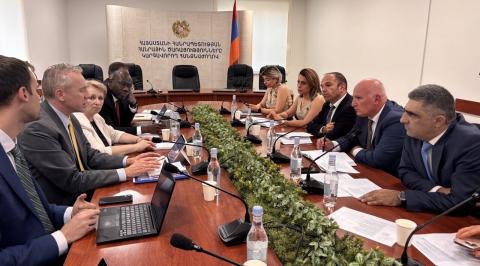 ՀԾԿՀ նախագահն ու ԱՄՀ հայաստանյան առաքելության ղեկավարը քննարկել են էլեկտրաէներգիայի սակագների ձևավորմանը վերաբերող հարցեր