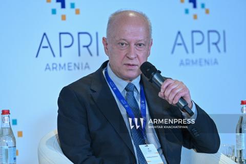 Անդրեյ Կորտունովը ՀՀ-ՌԴ հարաբերությունների ապագայի համար որոշիչ է համարում նաև, թե ինչ կառաջարկի Ռուսաստանը Հայաստանին