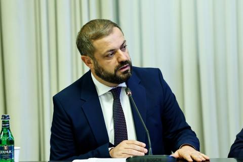 ارتفاع صادرات المنتجات الأرمنية للاتحاد الأوروبي خلال الفترة من يناير إلى أغسطس 2026 ب70% وإلى الهند بمقدار 2.1 ضعف واللإمارات بنحو 45-46%-وزير الاقتصاد الأرمني كيفورك بابويان-