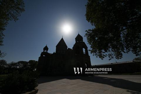 ՀՀ վարչապետի աշխատակազմի Հանրային կապերի և տեղեկատվության կենտրոնը հրապարակել է Հայ Առաքելական Եկեղեցում ճգնաժամի և լուծման ուղիների մասին զեկույց