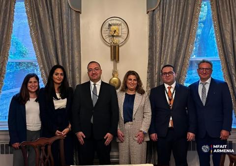 ՀՀ ԱԳՄԱ նախարարության գլխավոր քարտուղարը հանդիպել է Ամերիկայի հրեական հանձնաժողովի ներկայացուցիչների հետ