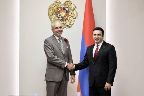 Հայաստանի ԱԽ քարտուղարն ու Չեխիայի դեսպանը քննարկել են տնտեսական համագործակցությանը վերաբերող հարցեր