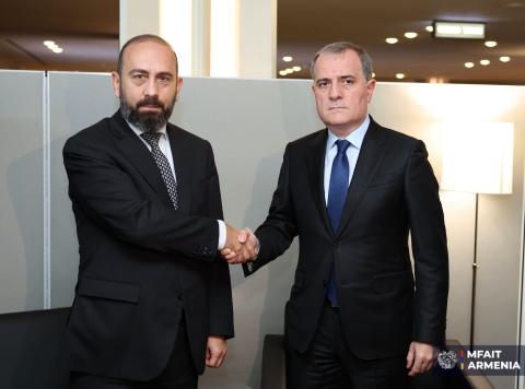Միրզոյանն ու Բայրամովը Հայաստանի և Ադրբեջանի միջև առևտրային և տարանցիկ փոխգործակցությունը համարում են խաղաղության օգուտների գործնական օրինակ