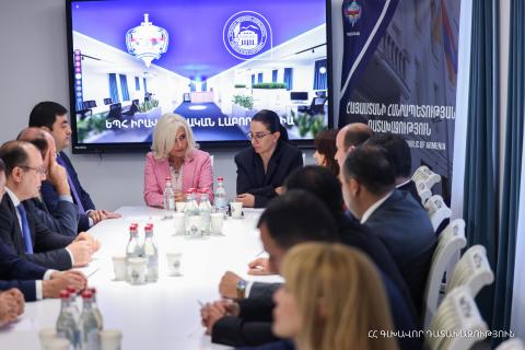 Գլխավոր դատախազությունում քննարկվել է դատախազական աշխատանքի հայաստանյան և ամերիկյան փորձը