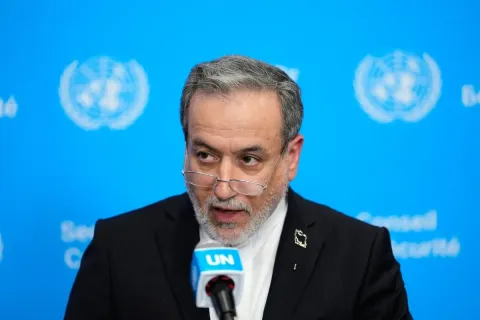 Iran’s Araghchi meets Qatari mediators as US calls for nuclear talks