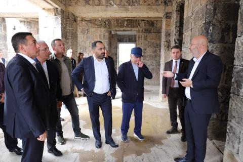 Քաղաքաշինության կոմիտեի նախագահը Շիրակի մարզպետի հետ շրջայց է կատարել մարզի շինարարական հրապարակներ