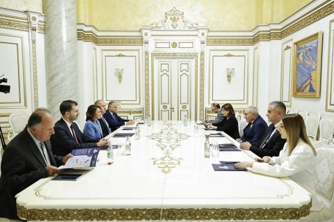 Премьер-министр Пашинян принял министра здравоохранения Хорватии