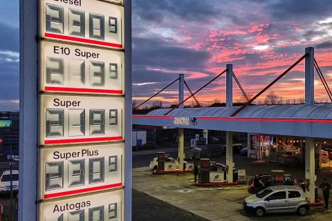 Европейская комиссия сообщила о 140-процентном росте цен на газ в ЕС