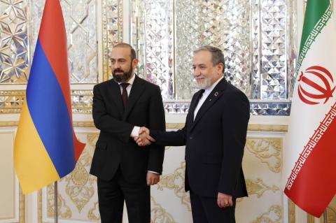 Միրզոյանն ու Արաղչին առանձնազրույց են ունեցել