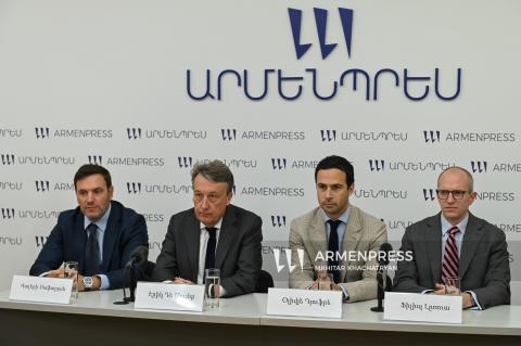 Conferencia de prensa sobre la ampliación de los lazos económicos con empresas belgas en Armenia