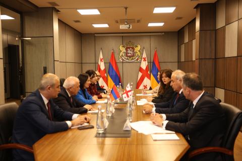 Ժաննա Անդրեասյանը հանդիպել է Վրաստանի մշակույթի նախարար Մայա Բիտաձեի հետ
