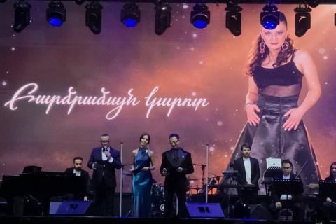 «Բարձրաձայն կարոտ». երգչուհի Վարդուհի Վարդանյանի 50-ամյակը նշվել է համերգային ծրագրով