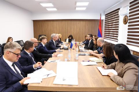 Հայաստանն արդեն իսկ զգալի առաջընթաց է արձանագրել մի շարք ոլորտներում. Վիզաների ազատականացման գործողությունների ծրագրի կատարողականի ԵՄ գնահատման երկրորդ առաքելությունը Հայաստանում է