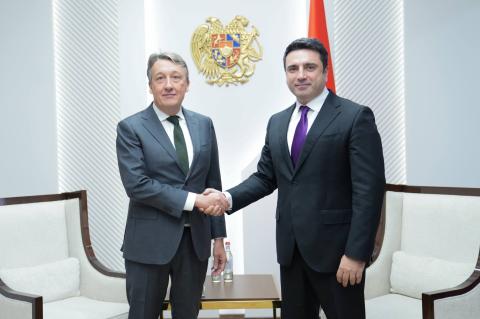 Ալեն Սիմոնյանն ու Էրիկ Դե Մույնքն անդրադարձել են ՀՀ-ԵՄ կապերին վերաբերող թեմաների