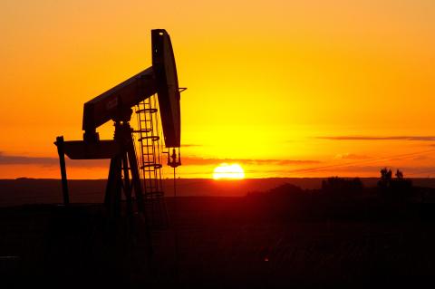 Цены на нефть выросли - 12-10-26