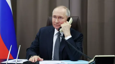 Путин и президент ОАЭ обсудили договоренности с Трампом по дизельному топливу