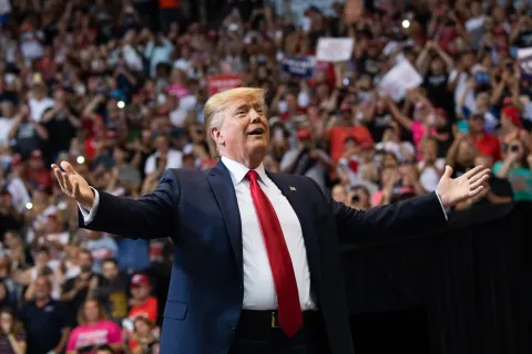 Трамп заявил, что хотел бы остаться президентом США на третий срок