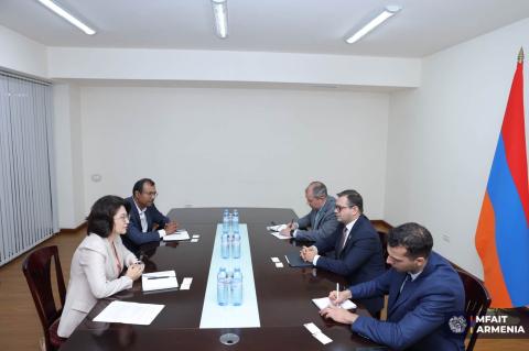 ԱԳՄԱ նախարարի տեղակալը հանդիպել է ԱԶԲ հայաստանյան մշատական առաքելության տնօրենի հետ