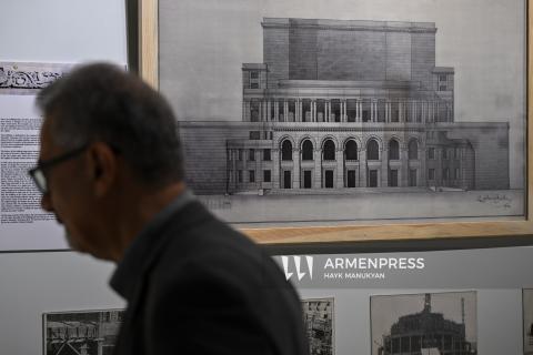 «Ժամանակի վկաները. 100-ամյա հրապարակ և օպերա» խորագրով ցուցահանդեսին ցուցադրվում են նաև լուսանկարներ «Արմենպրես»-ի արխիվից