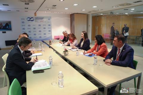 Глава МВД Армении встретилась со своими коллегами из Великобритании, Франции и Молдовы в Италии