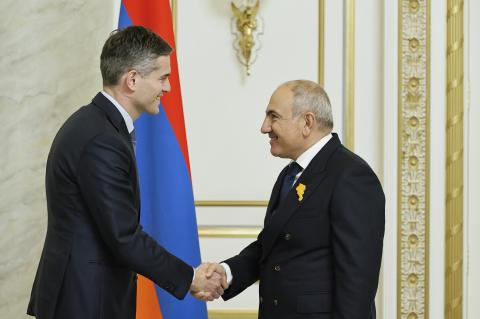 ՀՀ վարչապետն ու Նիդեռլանդների ԱԳ նախարարը քննարկել են Հայաստան–ԵՄ հարաբերությունների զարգացմանը վերաբերող հարցեր։