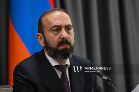 Բոլորս էլ հասկանում ենք, որ այստեղ քաղաքական մղում կա. Միրզոյանը՝ ԵԱՏՄ զեկույցի մասին