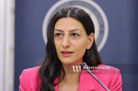 Խորհրդարանը պետք է ժողովրդավարական քննարկումների հարթակ լինի, այլ ոչ «մարտադաշտ». Անահիտ Մանասյան