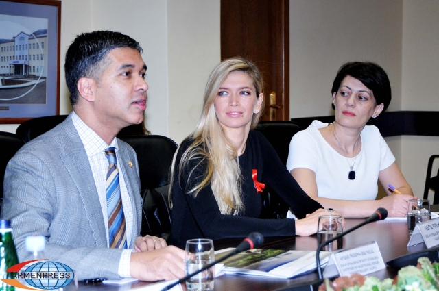 Vera Brezhneva, Viney Patrick Saldana, Naira Sargsyan