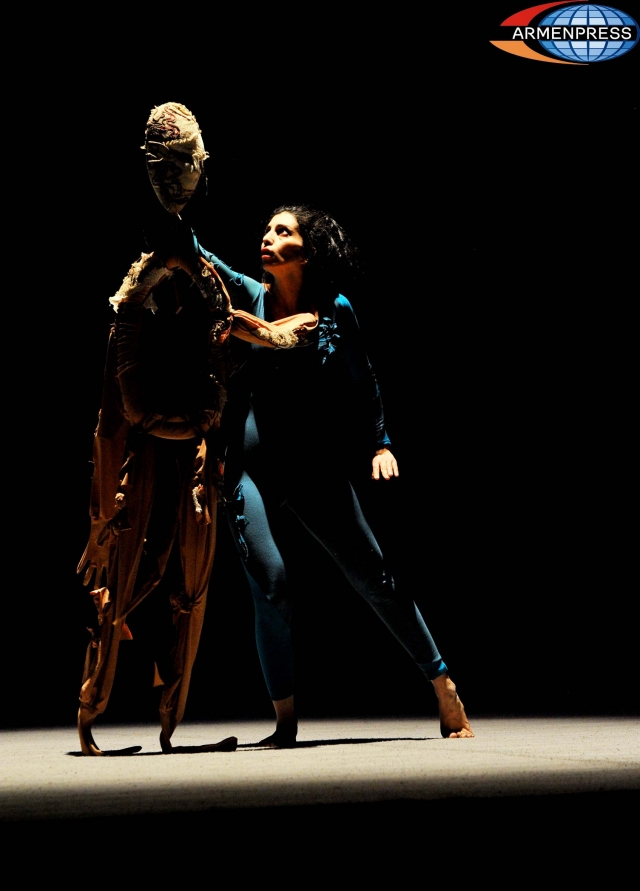 "Man an unknown time" performance