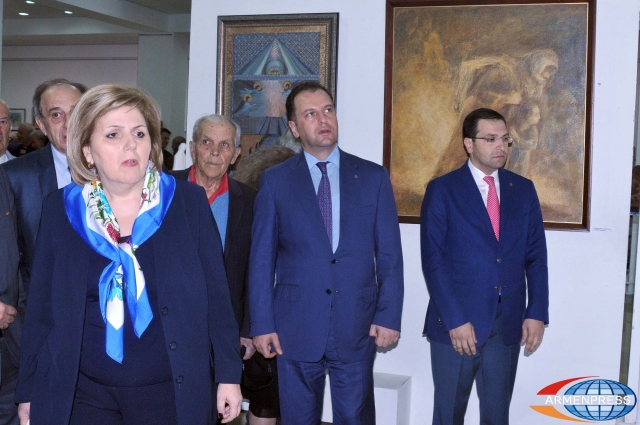 Hasmik Poghosyan, Vigen Sargsyan