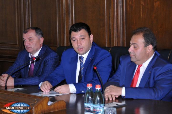 Eduard Sharmazanov, Tachat Vardapetyan, Gagik Meliqyan