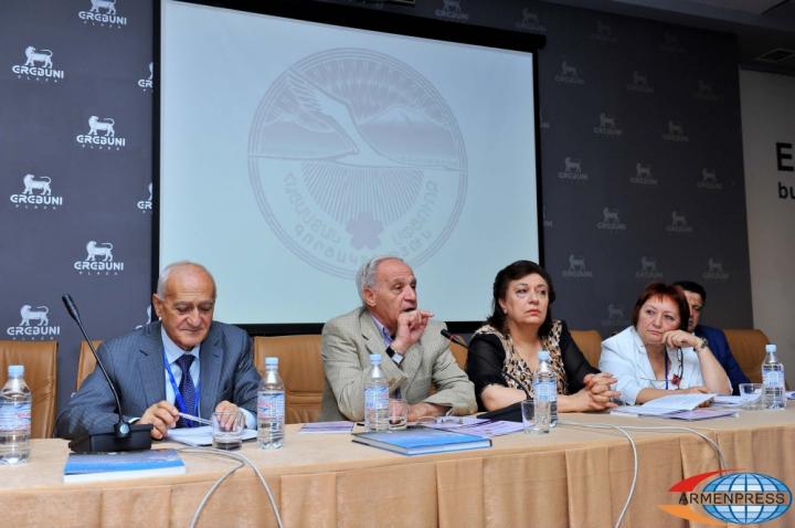 في إطار فعاليات الذكرى المئوية للإبادة الأرمنية انطلق المؤتمر الثالث 
العام للمهندسين المعماريين الأرمن